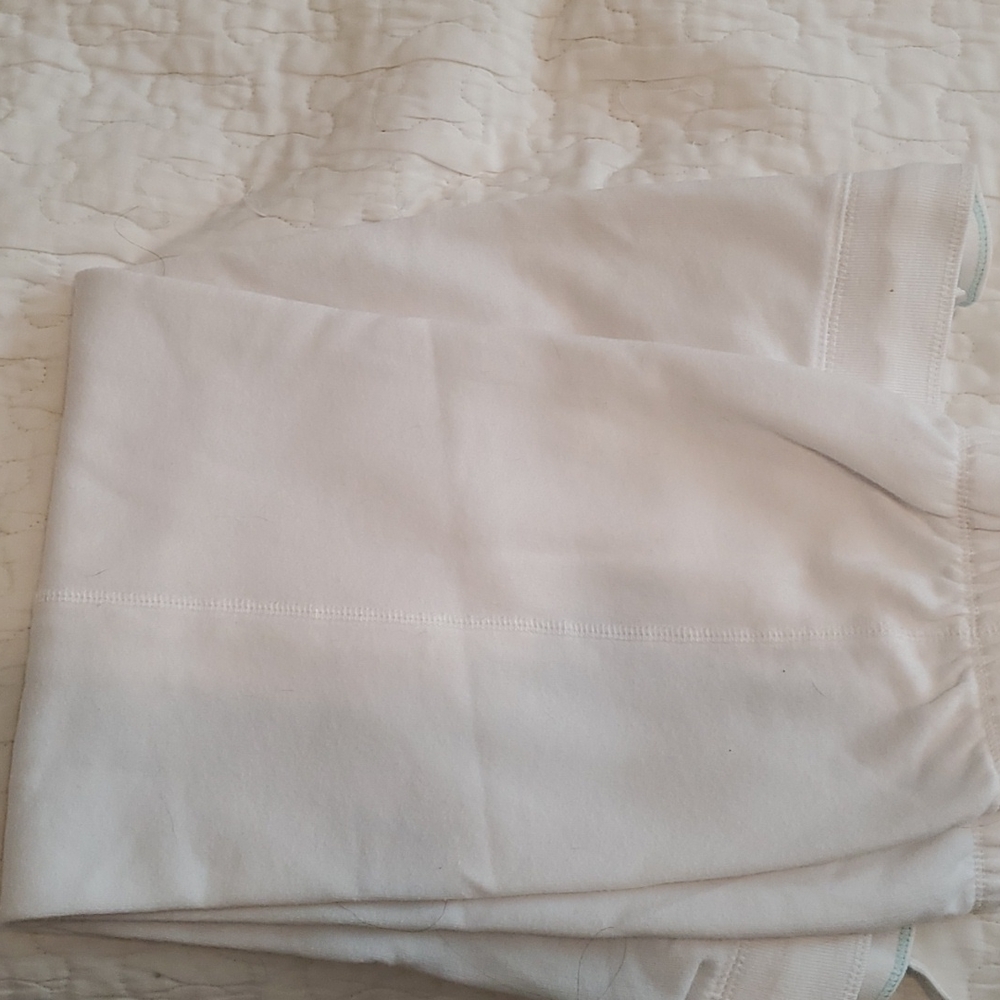 Capris - Picture 2 of 4